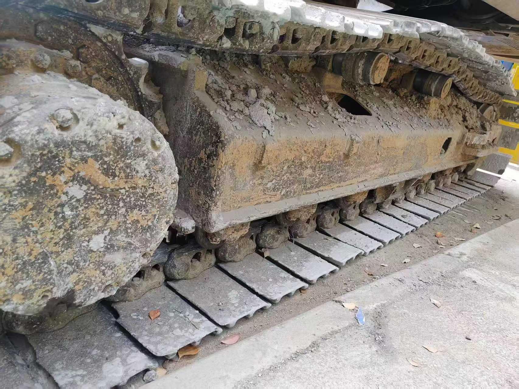 Buy Hitachi EX200-3 Used Excavator / 4