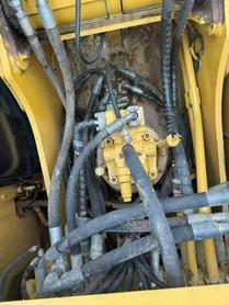 Buy Caterpillar 323D2L Used Excavator / 8 Buy Caterpillar 323D2L Used Excavator / 8