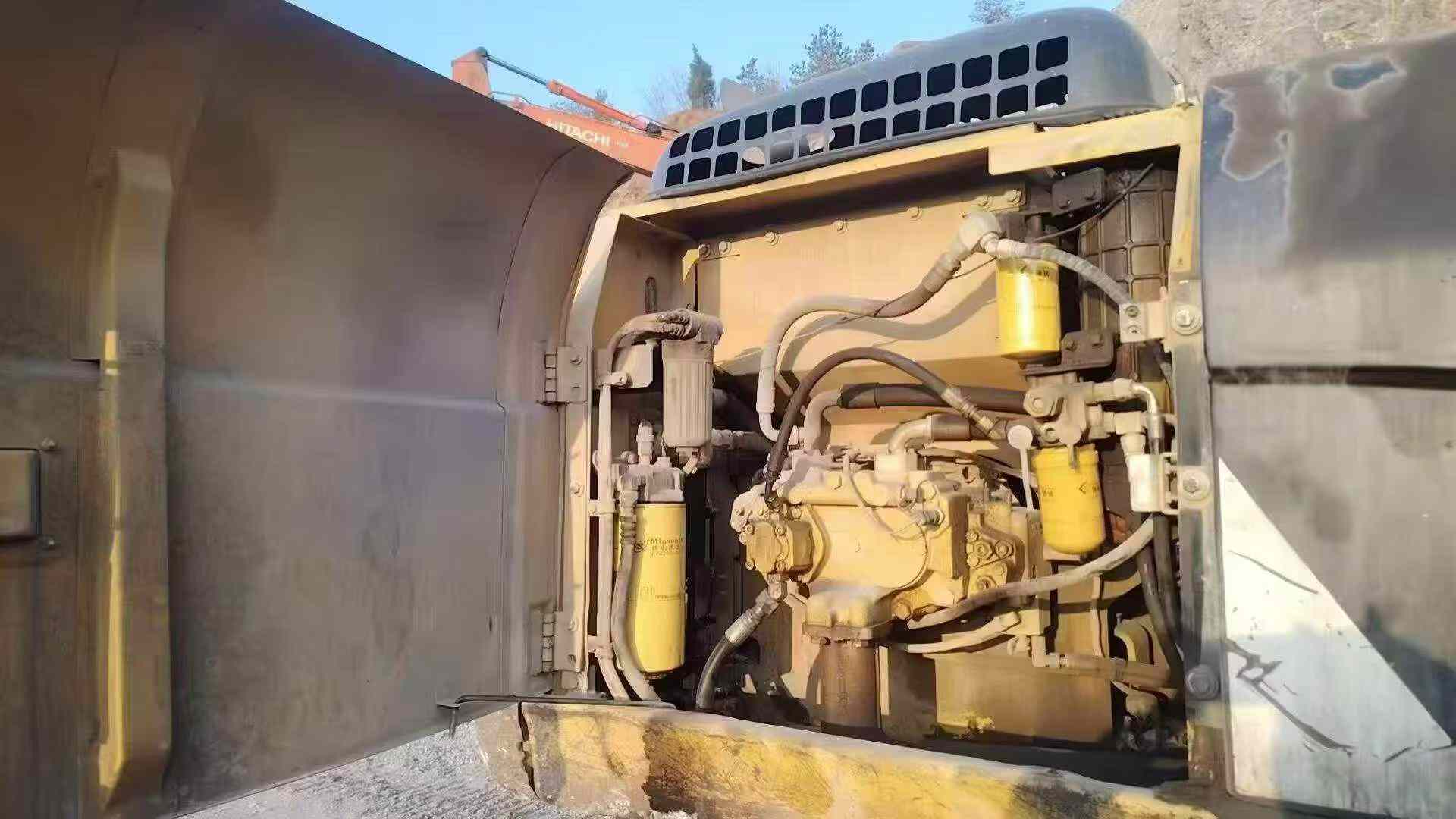 Buy Caterpillar 320A Used Excavator / 3