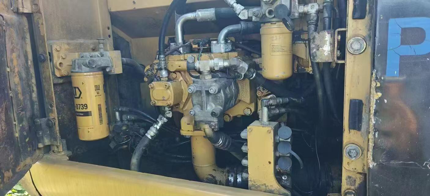 Buy Caterpillar 320D Used Excavator / 4 Buy Caterpillar 320D Used Excavator / 4