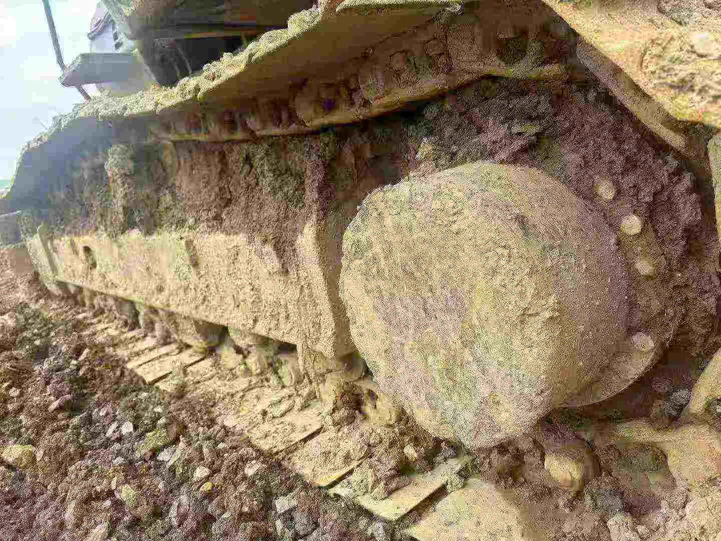 Buy Hitachi EX200-3 Used Excavator / 9