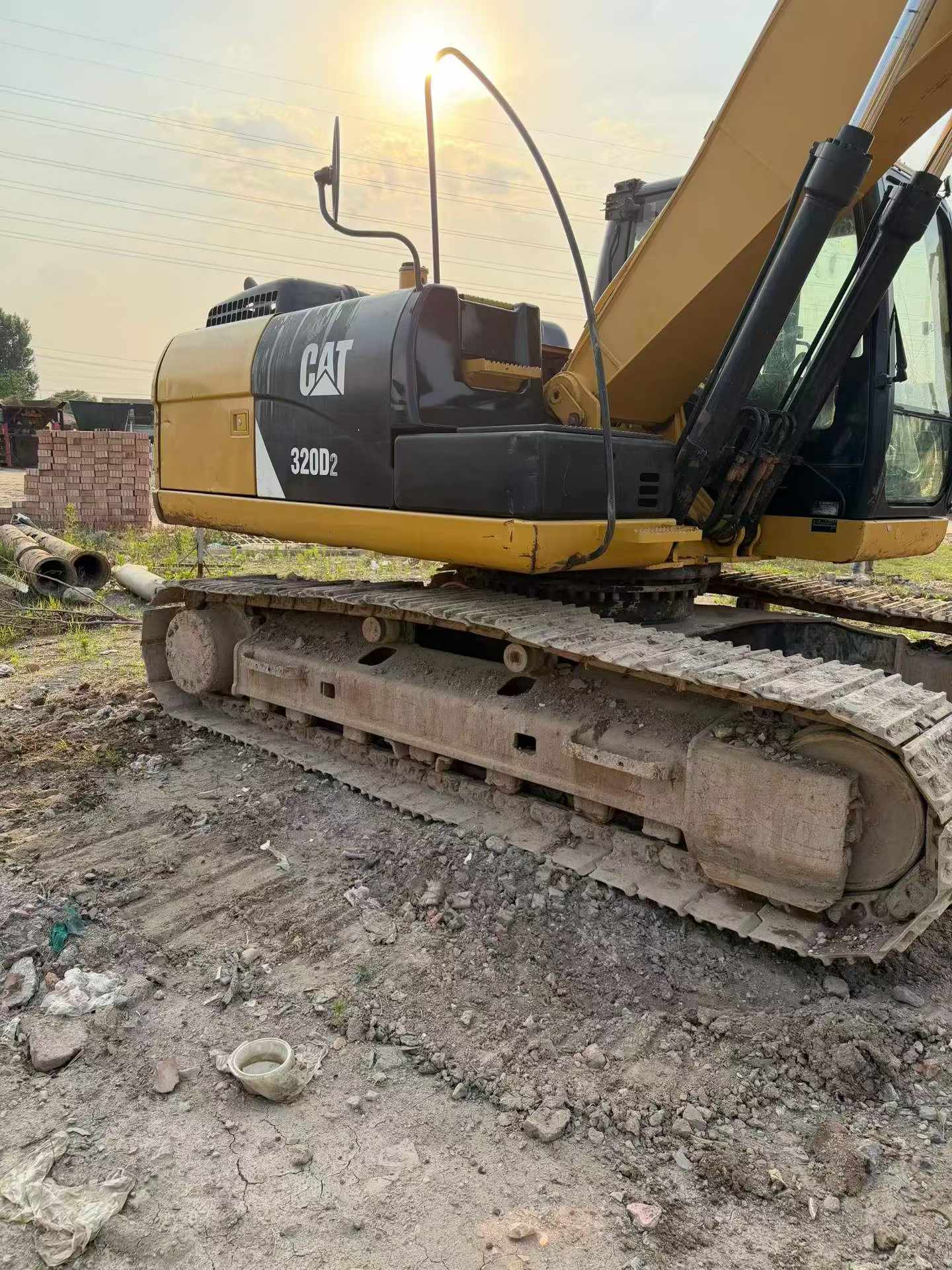 Buy Caterpillar 320D Used Excavator / 4