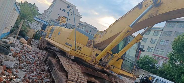 Buy Komatsu PC360-7 Used Excavator / 1