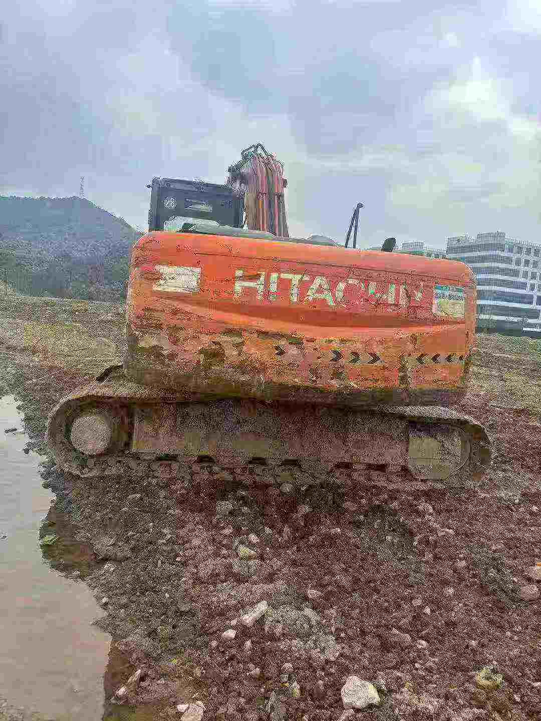 Buy Hitachi EX200-3 Used Excavator / 7