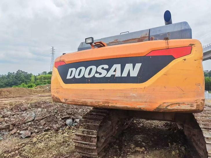 Buy Doosan DH500 Used Excavator / 1