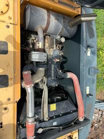 Buy Hyundai R205VS Used Excavator / 8 Buy Hyundai R205VS Used Excavator / 8