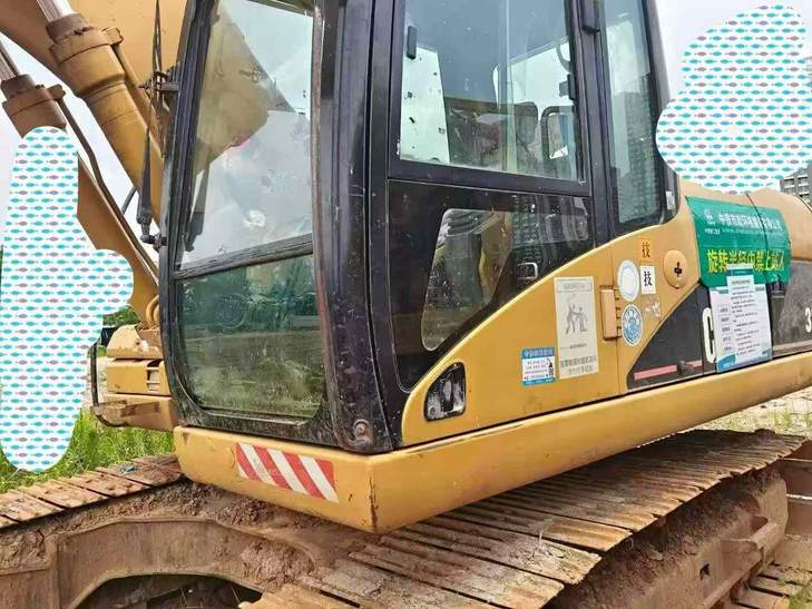 Buy Caterpillar 320A Used Excavator / 1