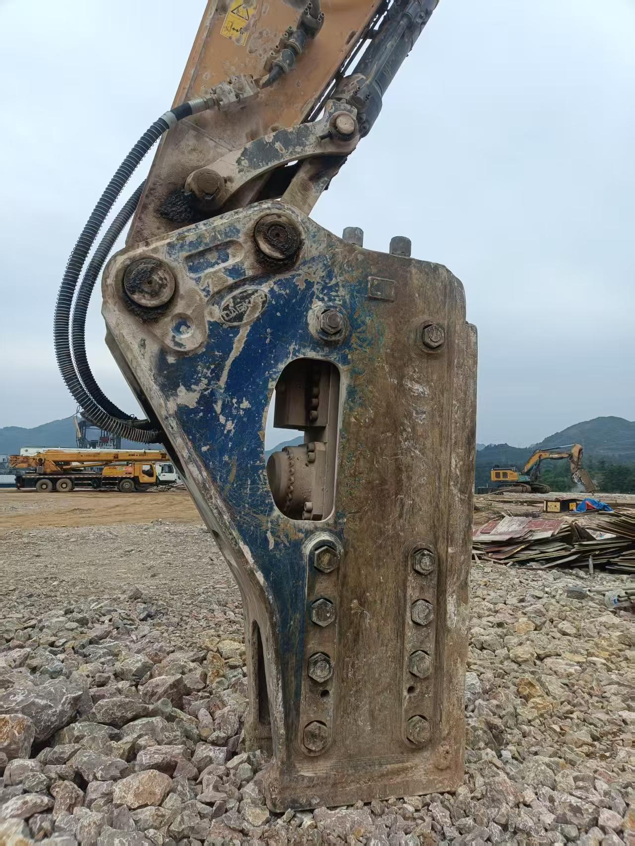 Buy XCMG LW600E Used Excavator / 3