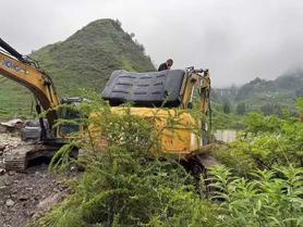 Buy Caterpillar 320D Used Excavator / 2 Buy Caterpillar 320D Used Excavator / 2