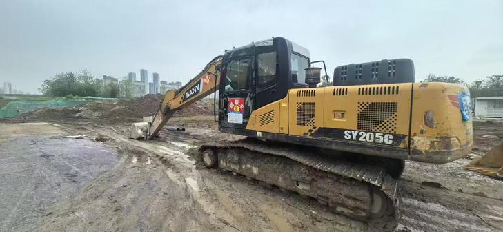 Buy Sany SY205C Used Excavator / 1