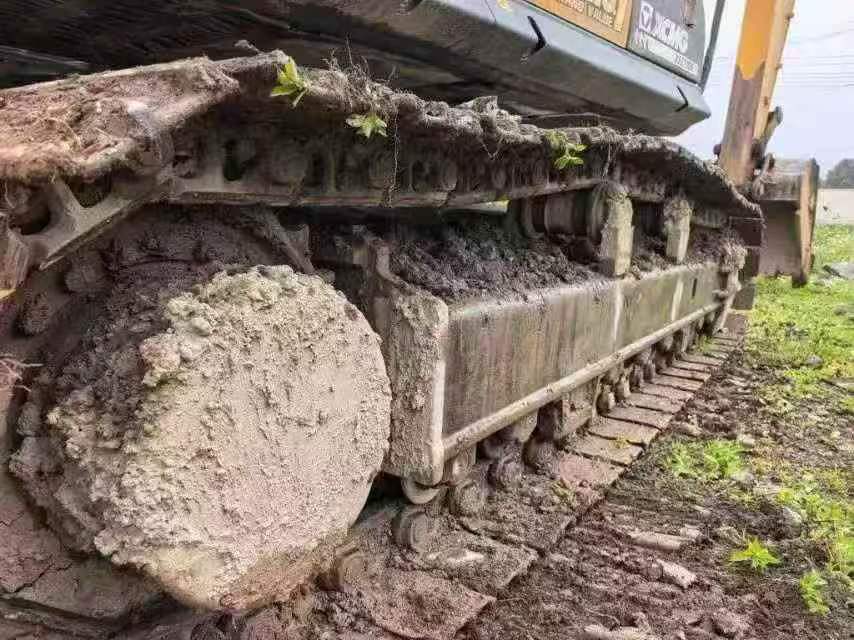 Buy XCMG XE270DK Used Excavator / 9