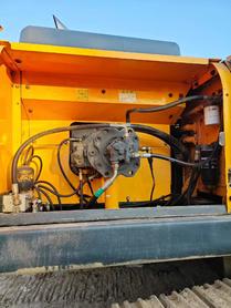Buy Hyundai R335-7 Used Excavator / 6 Buy Hyundai R335-7 Used Excavator / 6