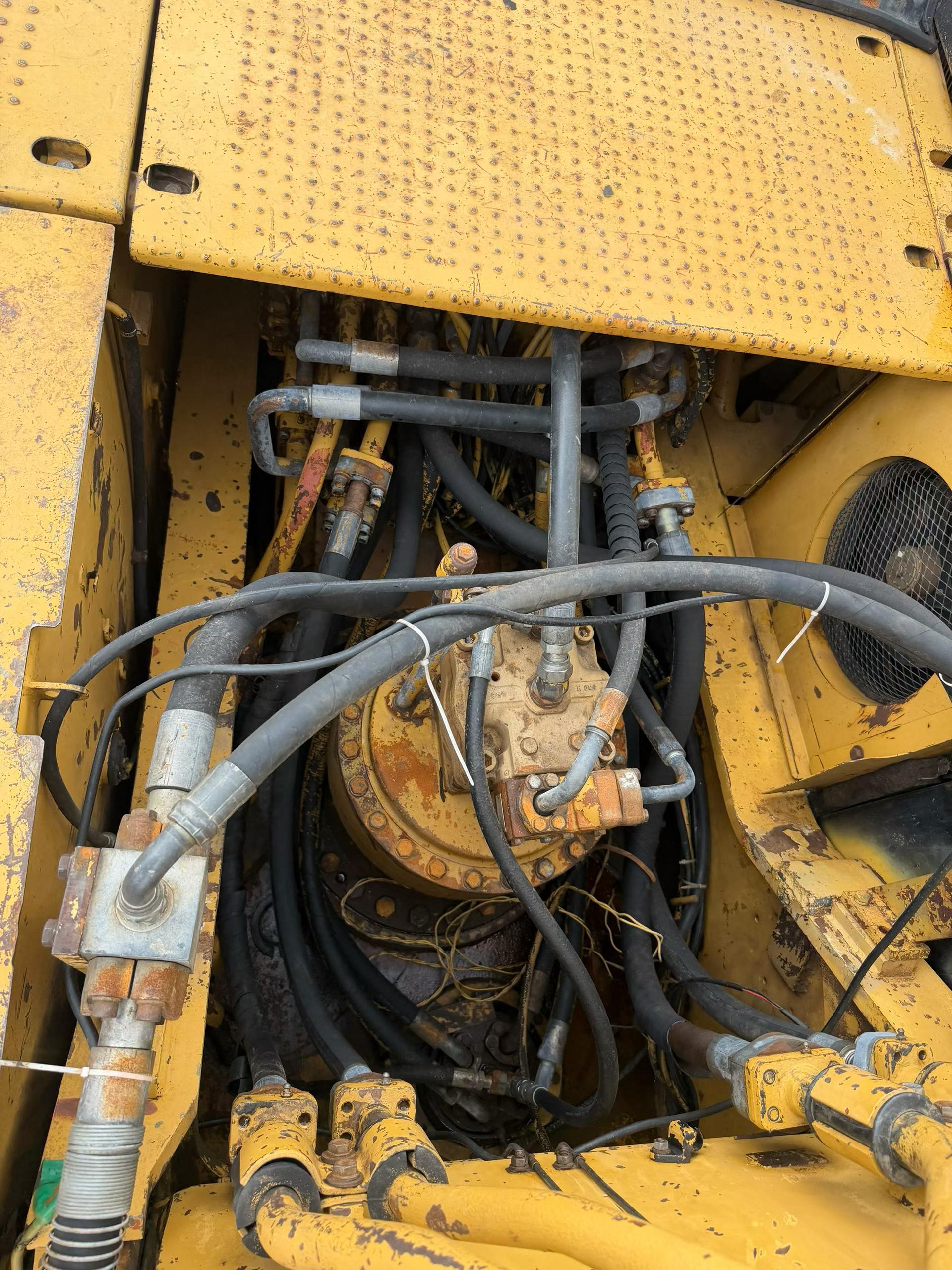 Buy Caterpillar 336E Used Excavator / 6