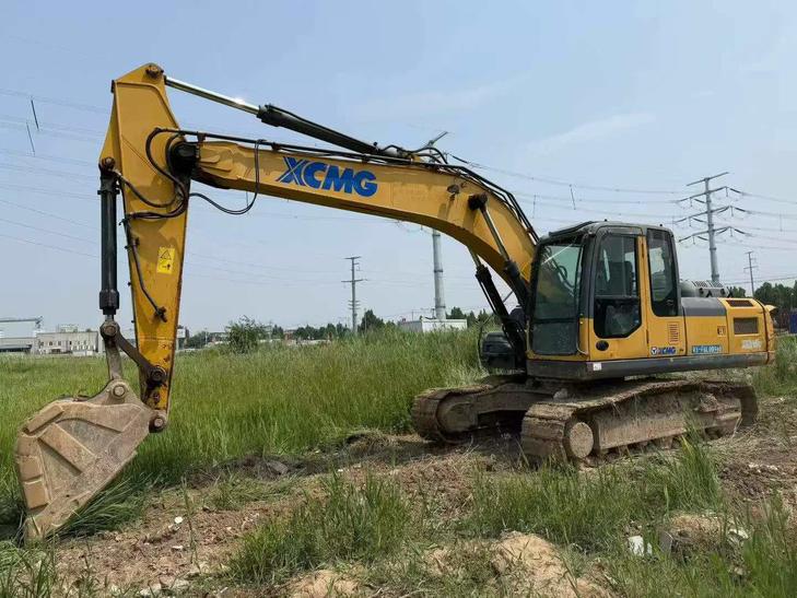 Buy XCMG XE200 Used Excavator / 1