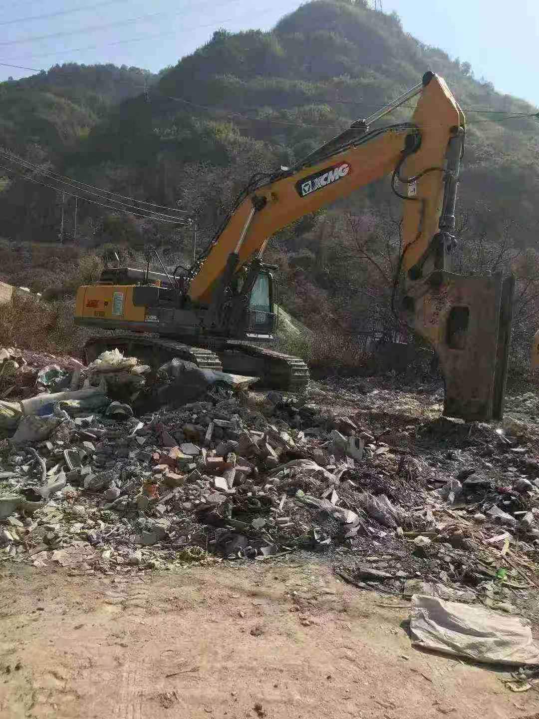 Buy XCMG XE490D Used Excavator / 9