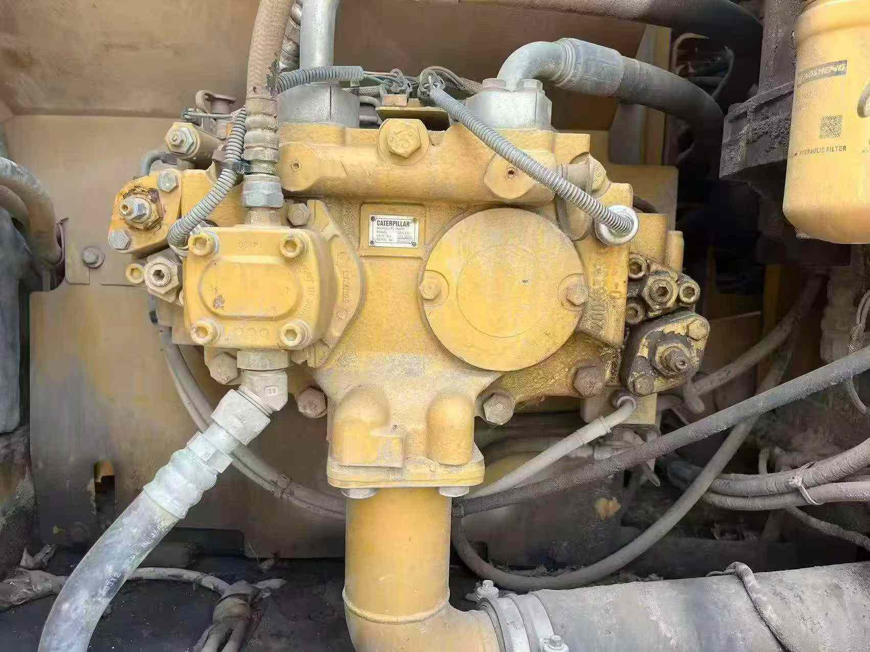 Buy Caterpillar 320D Used Excavator / 2