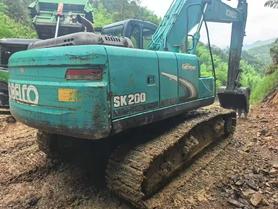 Buy Kobelco SK200 Used Excavator / 6 Buy Kobelco SK200 Used Excavator / 6