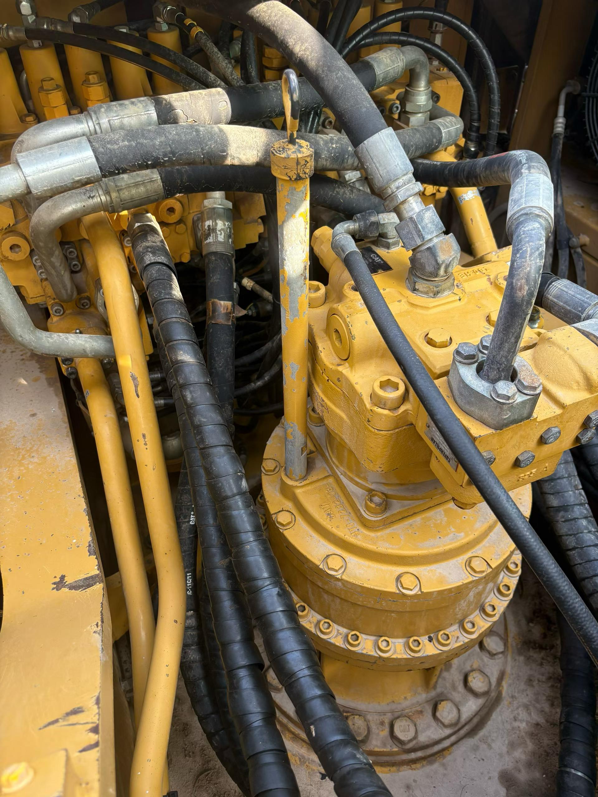 Buy Caterpillar 330B Used Excavator / 7