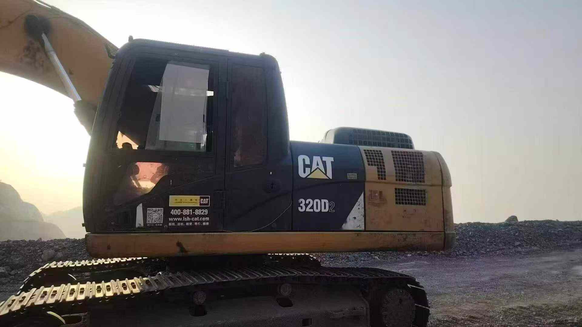 Buy Caterpillar 320A Used Excavator / 7