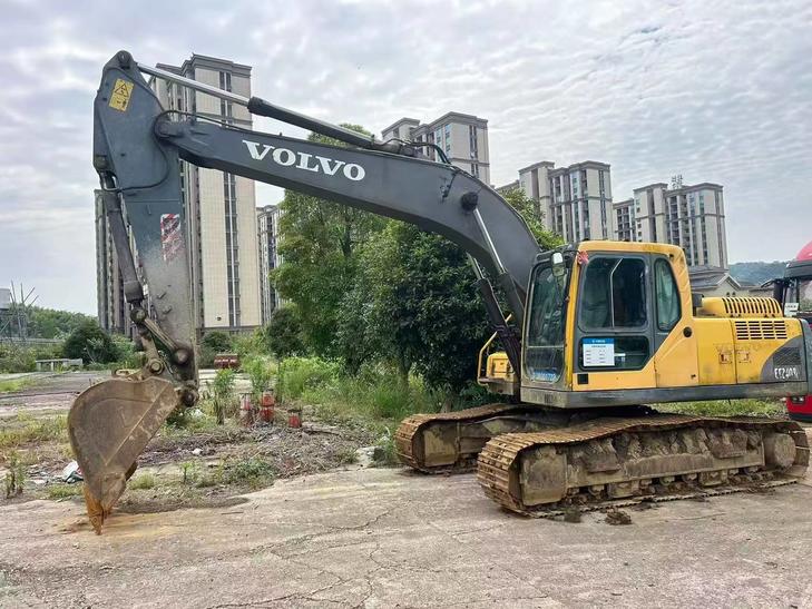 Buy Volvo EC210B Used Excavator / 1
