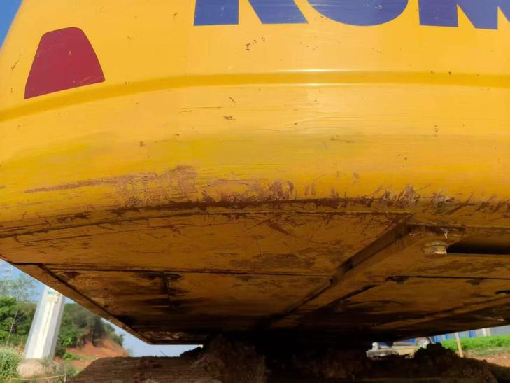 Buy Komatsu HB215LC-1 Used Excavator / 1