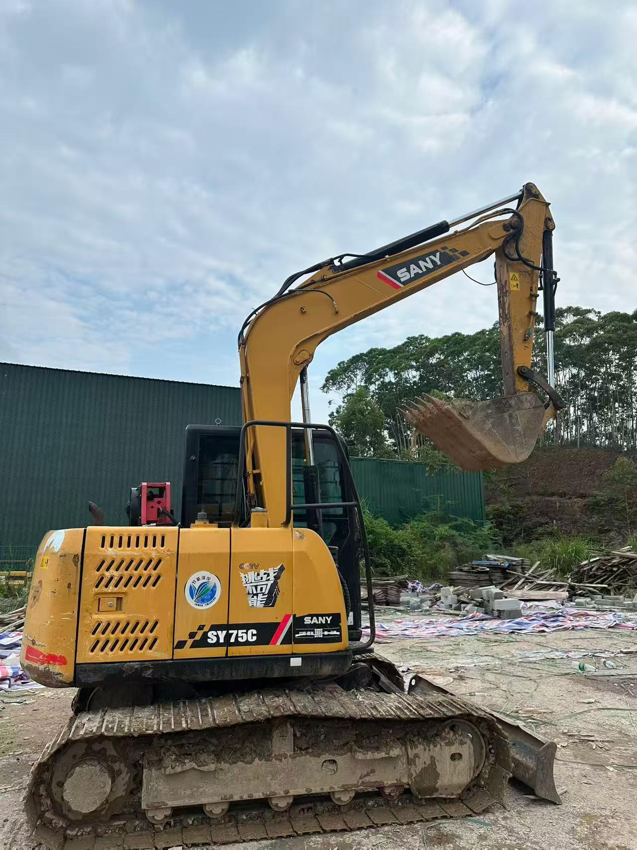 Buy Sany SY75 Used Excavator / 2