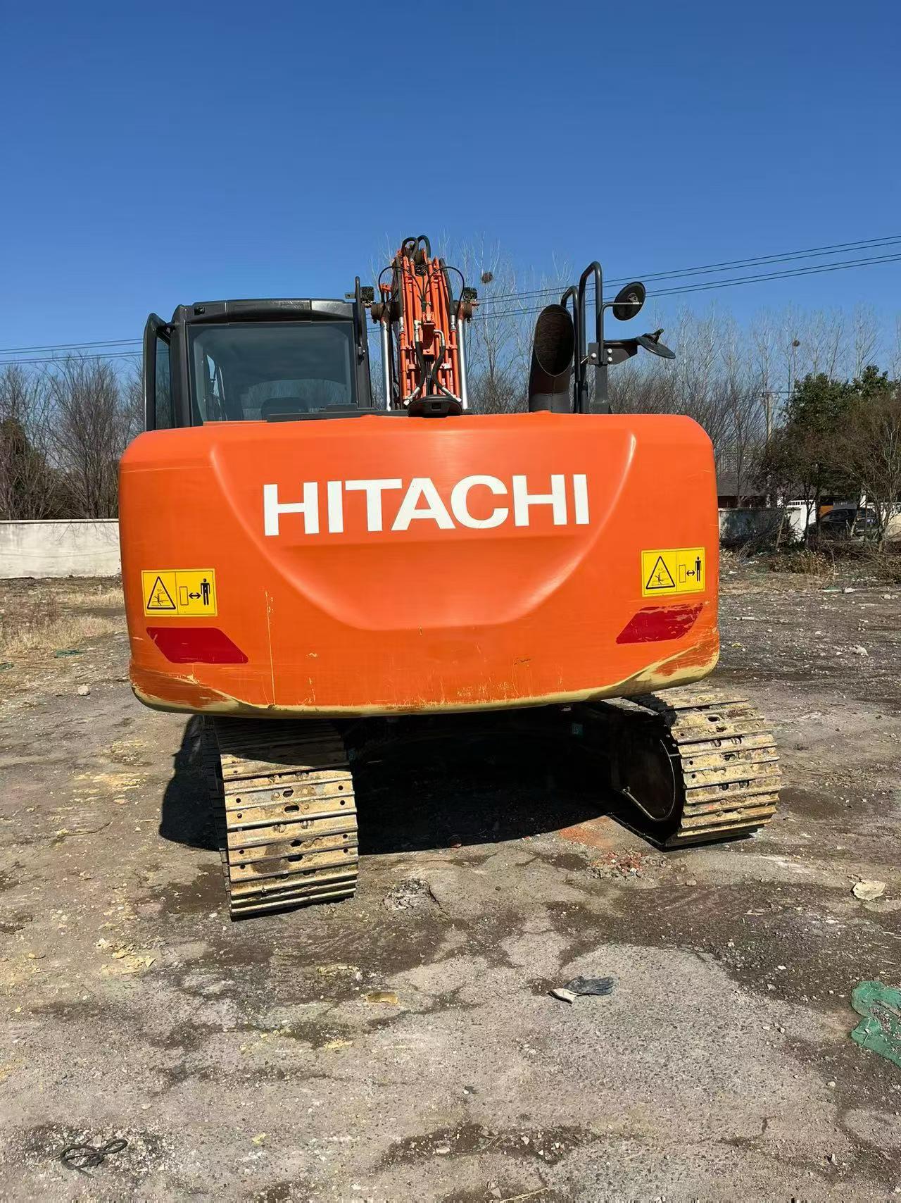 Buy Hitachi EX130H-5 Used Excavator / 3
