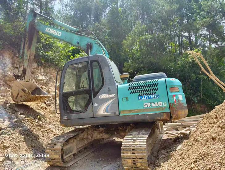 Buy Kobelco SK130-8 Used Excavator / 1