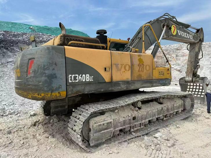 Buy Volvo EC360BL Used Excavator / 1
