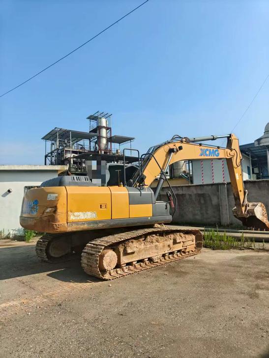Buy XCMG XE200 Used Excavator / 1
