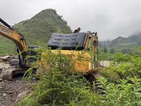 Buy Caterpillar 320D Used Excavator / 2 Buy Caterpillar 320D Used Excavator / 2
