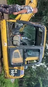 Buy Komatsu PC110-7 Used Excavator / 2 Buy Komatsu PC110-7 Used Excavator / 2