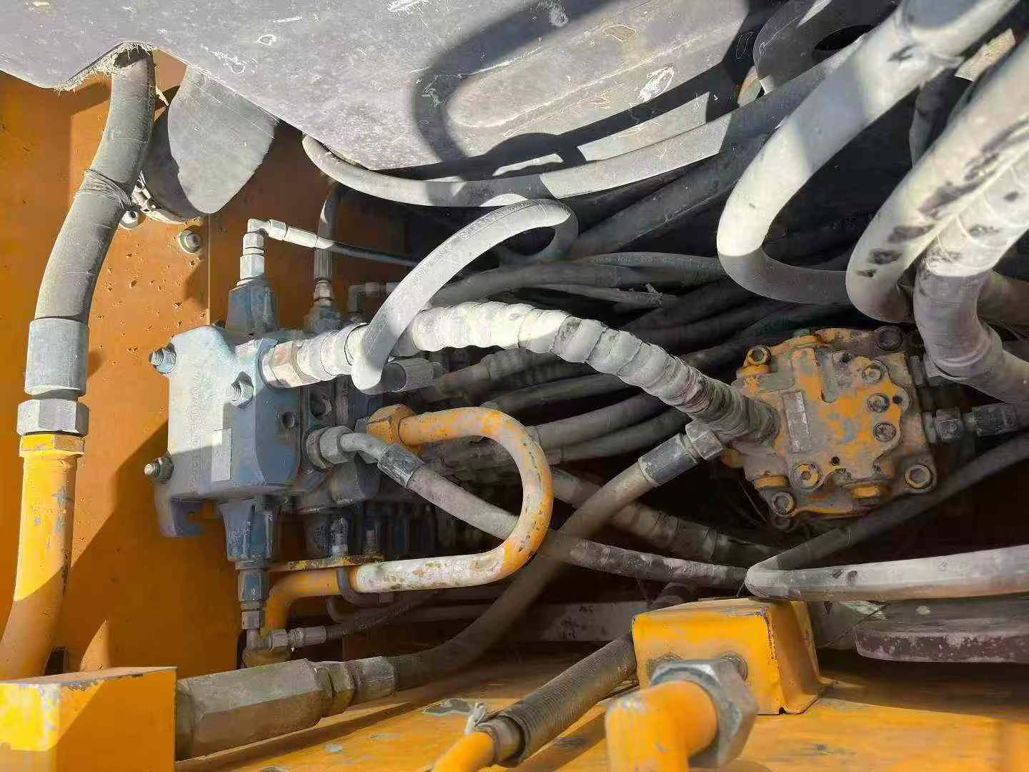 Buy Sany SY65C Used Excavator / 8