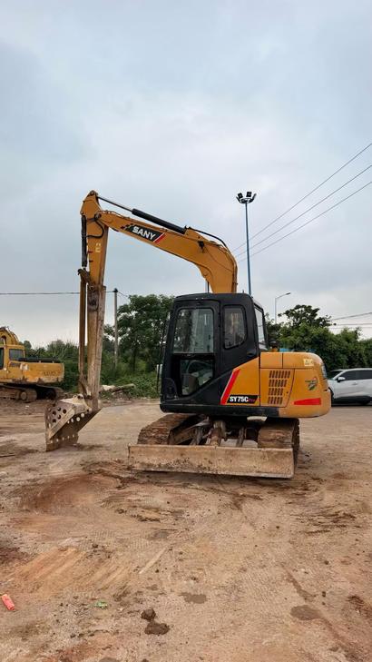 Buy Sany SY75 Used Excavator / 1