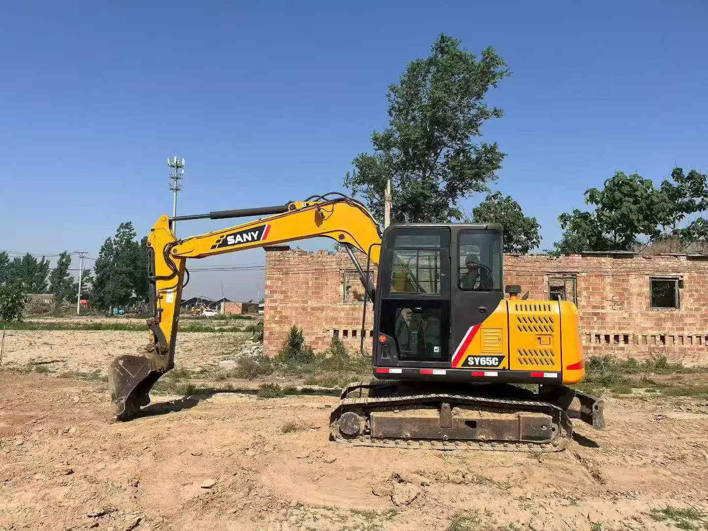 Buy Sany SY65C Used Excavator / 3