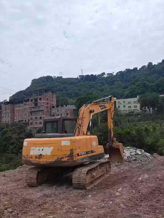 Buy Sany SY135 Used Excavator / 1