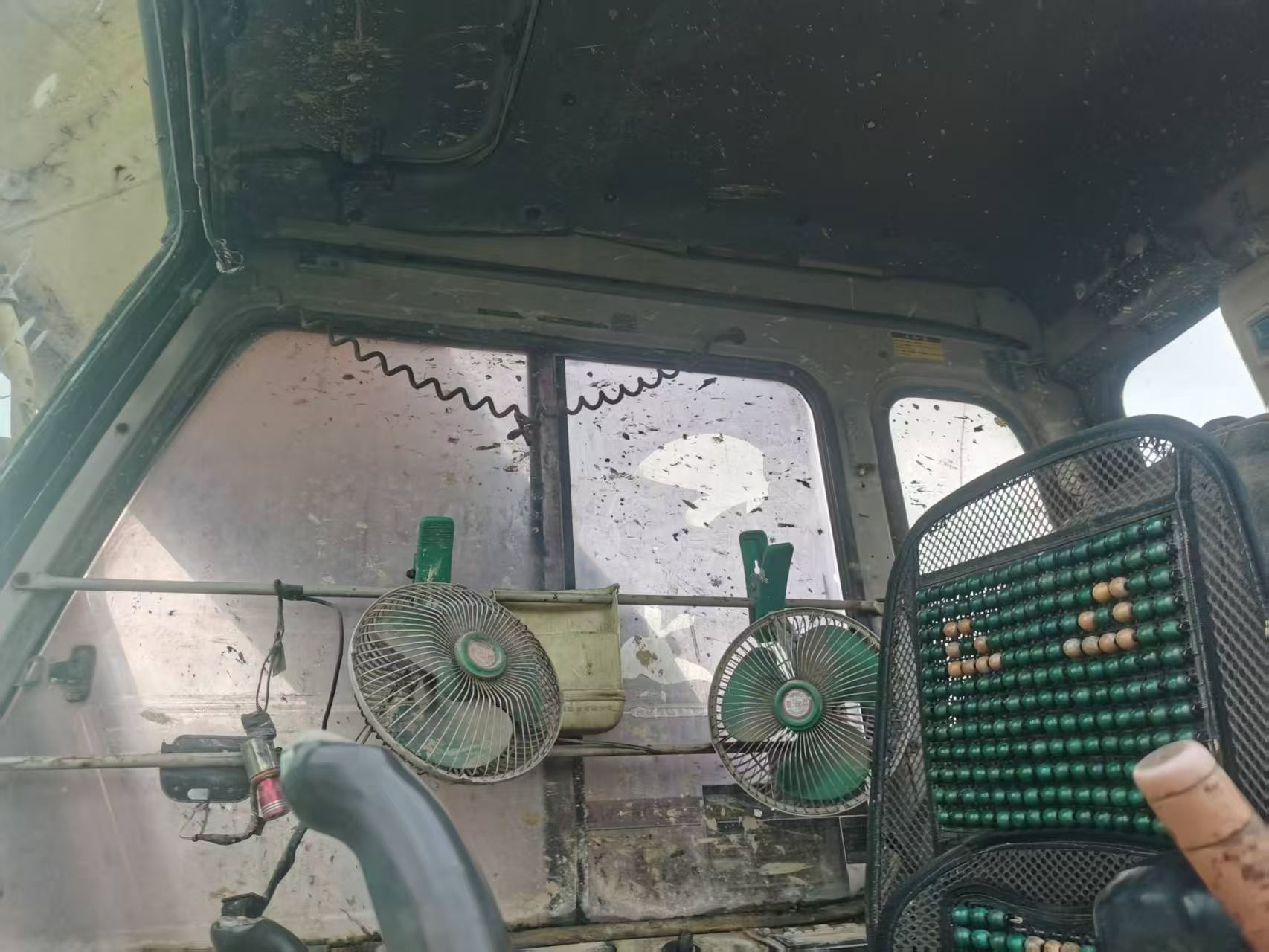 Buy Kato 820-3SP Used Excavator / 6