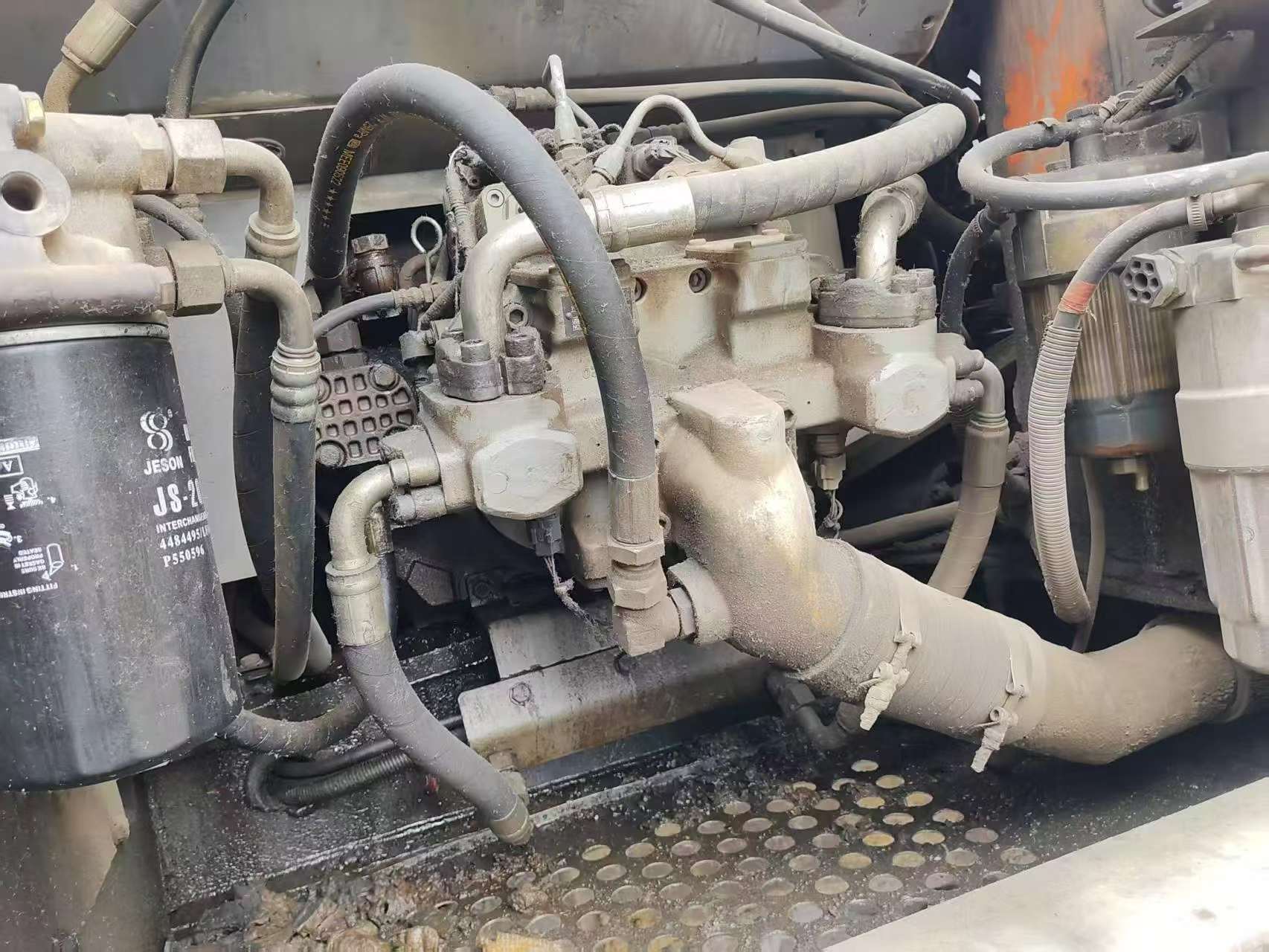Buy Hitachi EX200-3 Used Excavator / 7