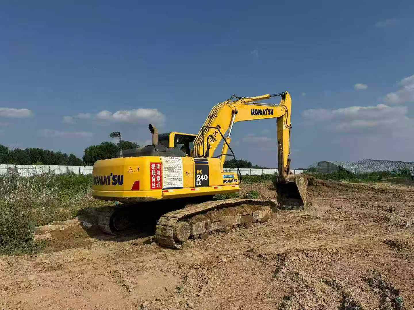 Buy Komatsu PC240-6 Used Excavator / 9