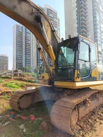 Buy Komatsu HB215LC-1 Used Excavator / 9 Buy Komatsu HB215LC-1 Used Excavator / 9