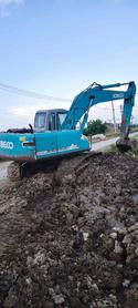Buy Kobelco SK200-6 Used Excavator / 3 Buy Kobelco SK200-6 Used Excavator / 3