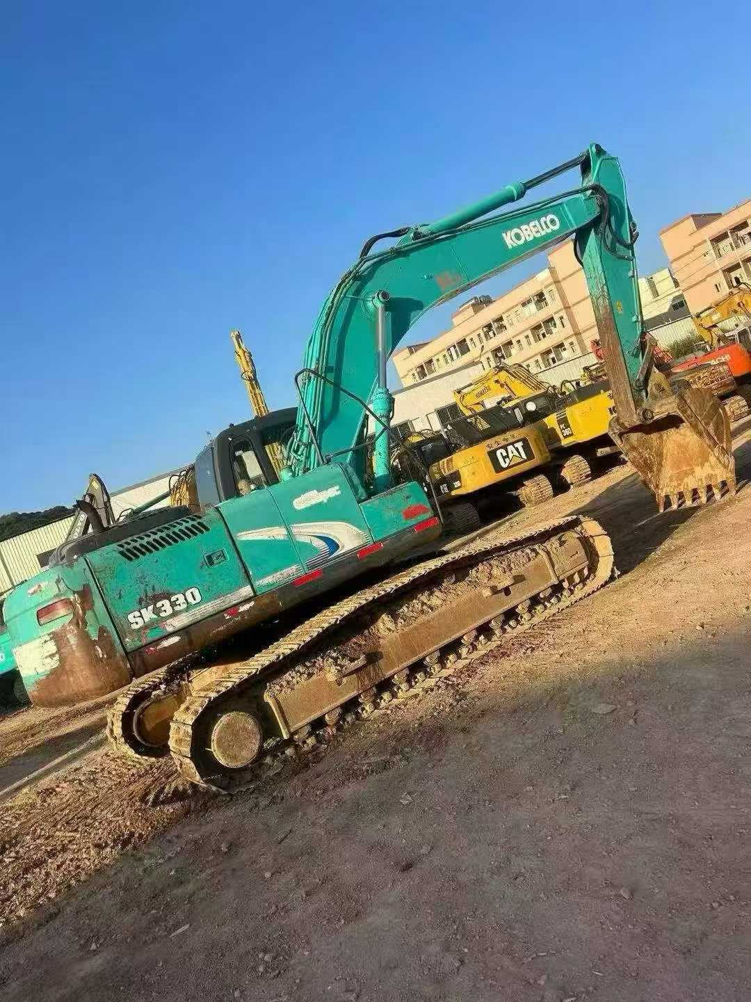 Buy Kobelco SK260 Used Excavator / 8