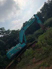 Buy Kobelco SK200 Used Excavator / 2 Buy Kobelco SK200 Used Excavator / 2