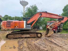 Buy Hitachi EX240-3 Used Excavator / 2 Buy Hitachi EX240-3 Used Excavator / 2