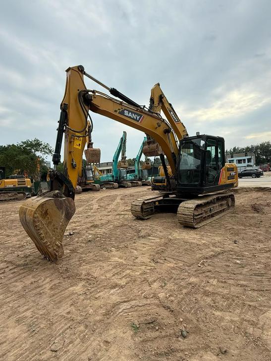 Buy Sany SY135 Used Excavator / 1