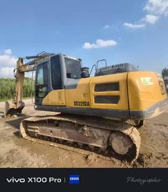 Buy XCMG XE215 Used Excavator / 2 Buy XCMG XE215 Used Excavator / 2