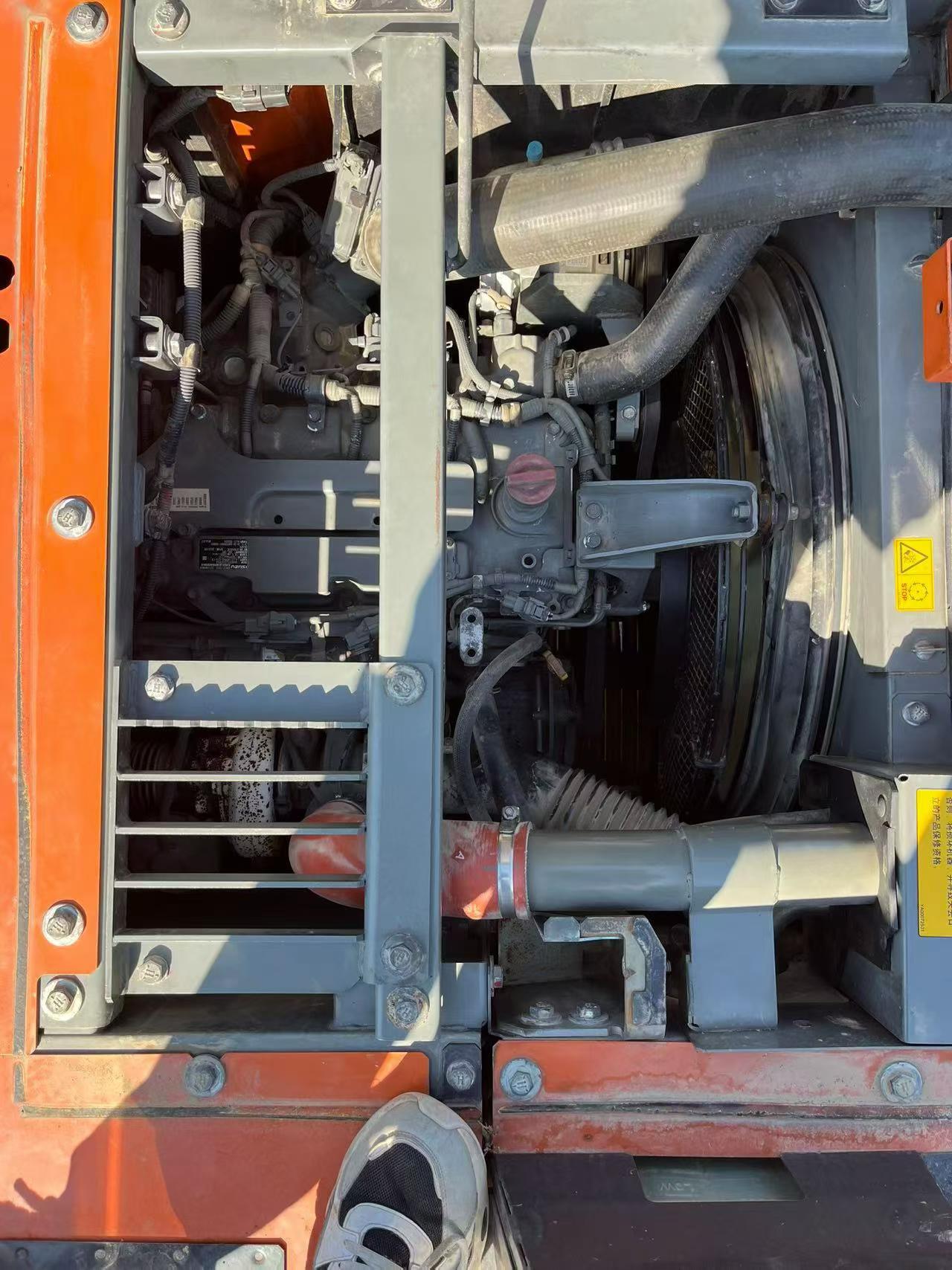 Buy Hitachi EX130H-5 Used Excavator / 8