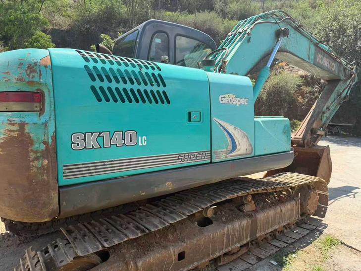 Buy Kobelco SK140 Used Excavator / 1