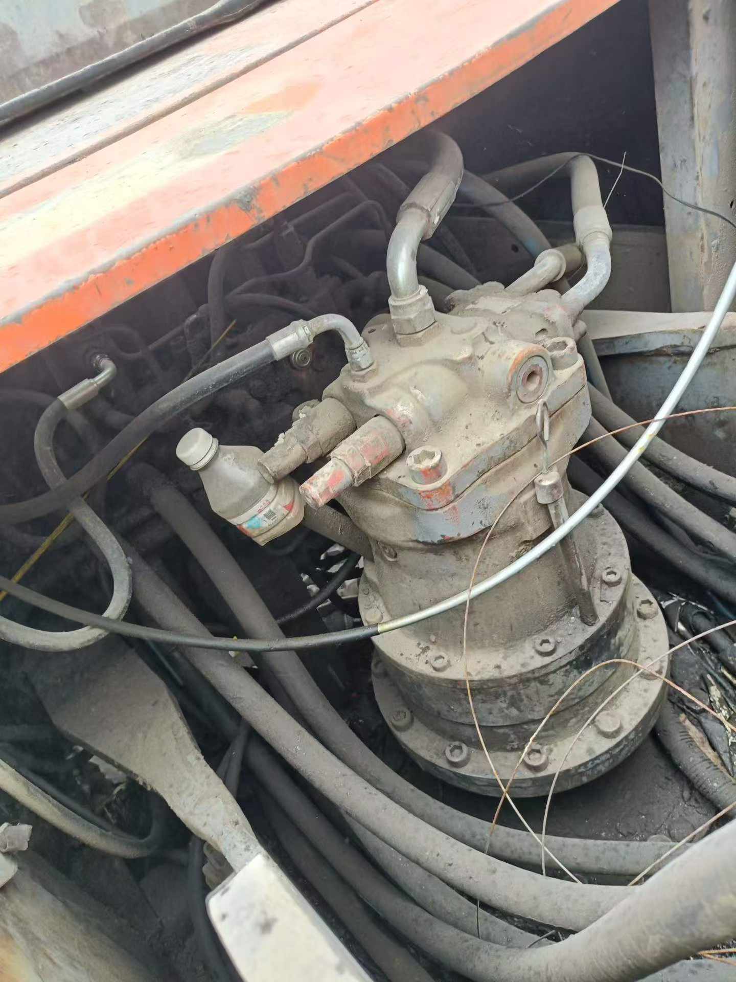 Buy Hitachi EX200-5 Used Excavator / 7 Buy Hitachi EX200-5 Used Excavator / 7