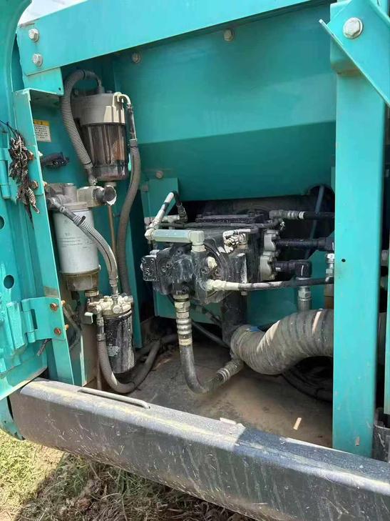 Buy Kobelco SK130 Used Excavator / 1